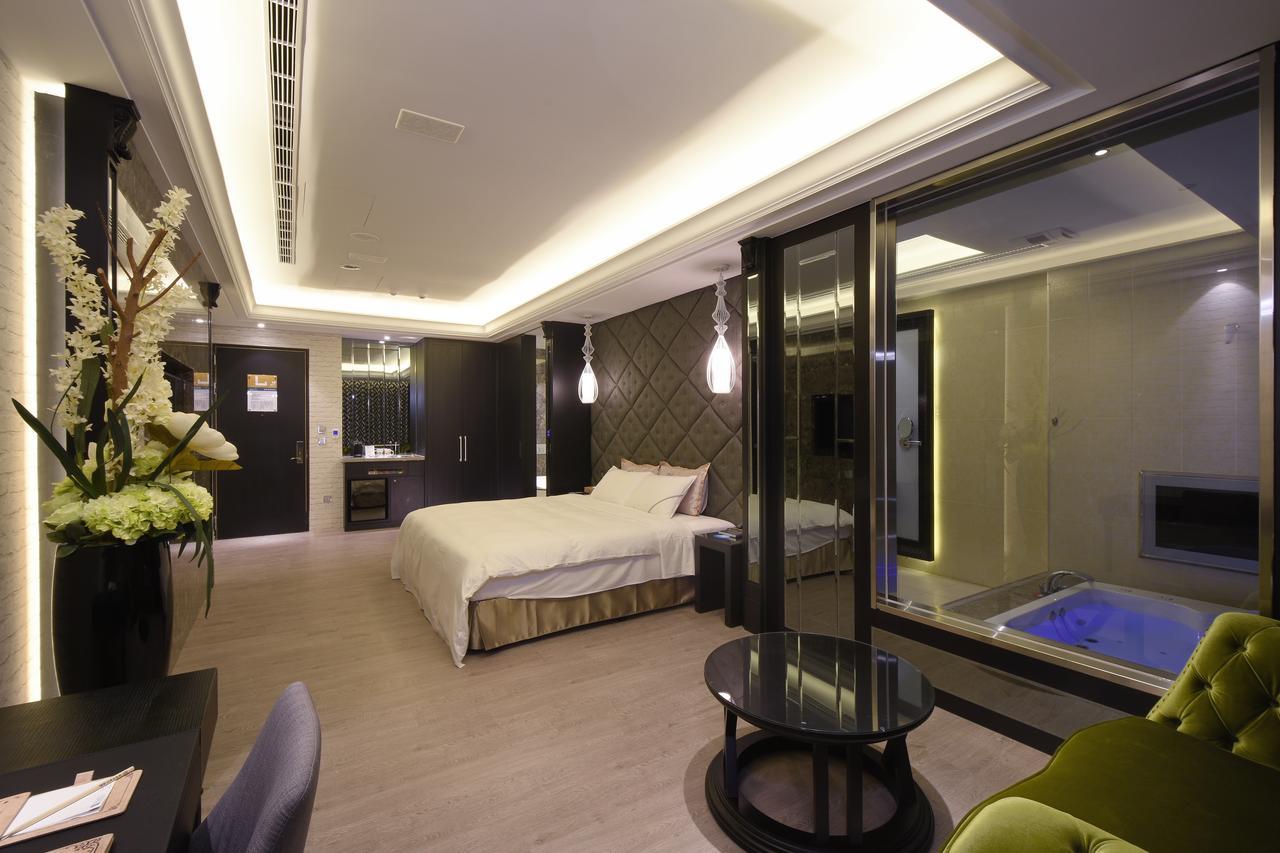 U-Her Hotel Taichung Eksteriør bilde
