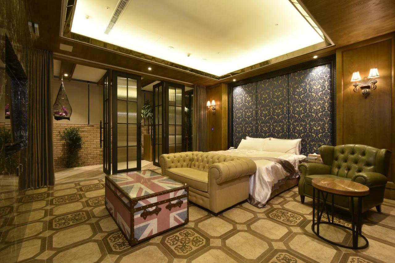 U-Her Hotel Taichung Eksteriør bilde