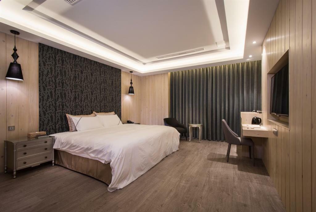 U-Her Hotel Taichung Eksteriør bilde
