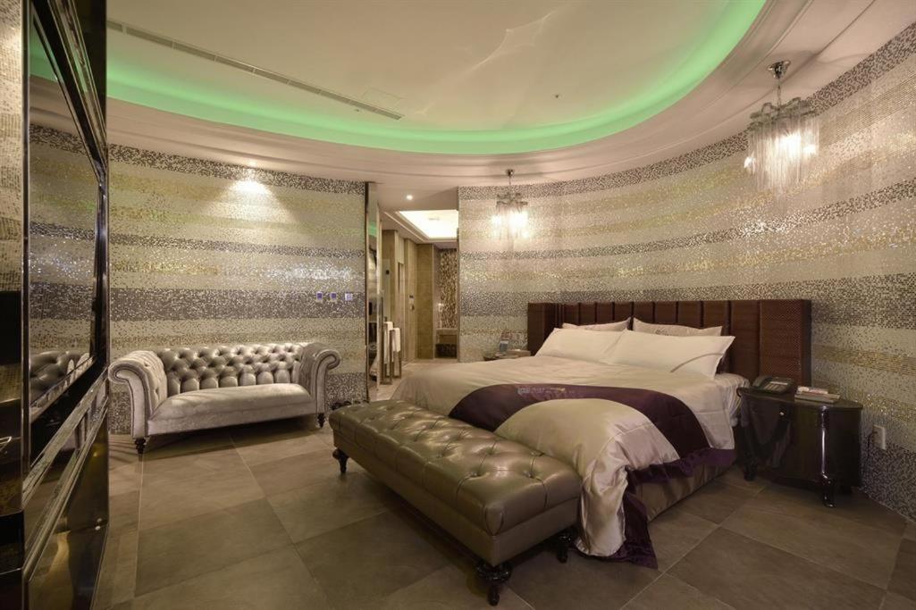 U-Her Hotel Taichung Eksteriør bilde